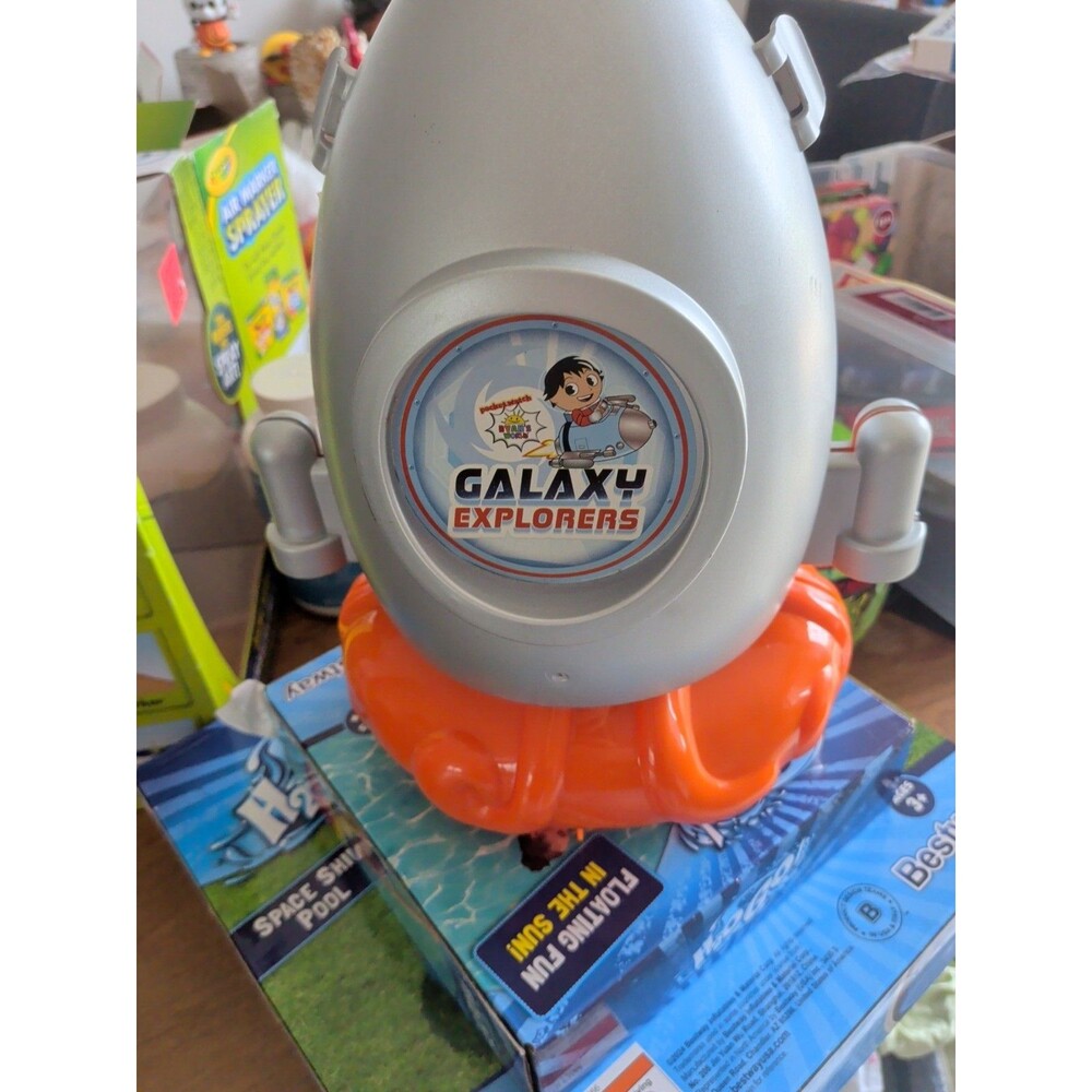 NEW - Ryan's World Mystery Activity Rocket Galaxy Explorer 25+ Surprise Activiti